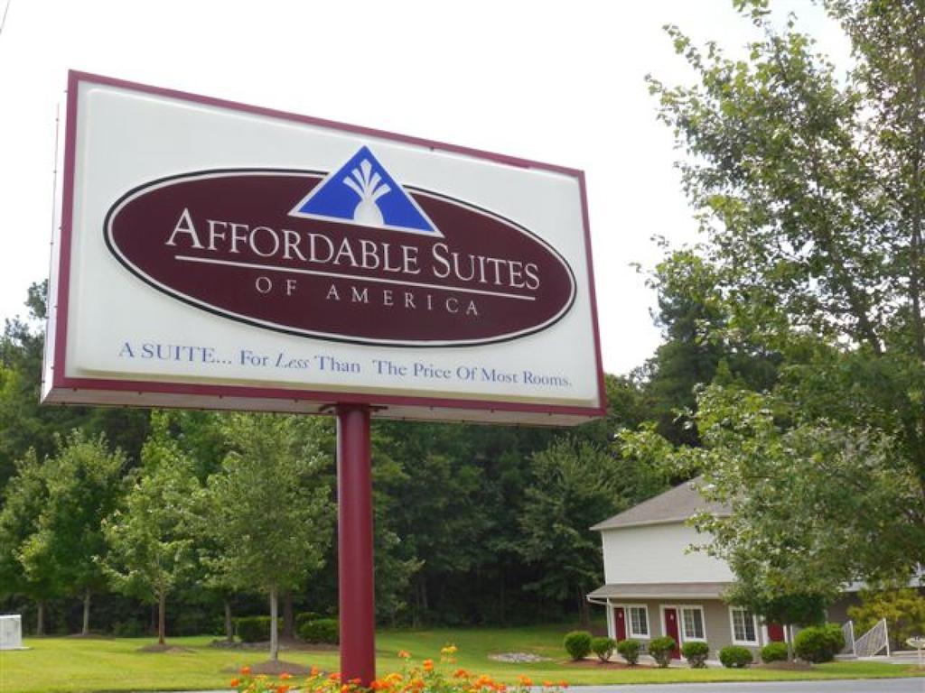 Affordable Suites Charlottesville Kültér fotó